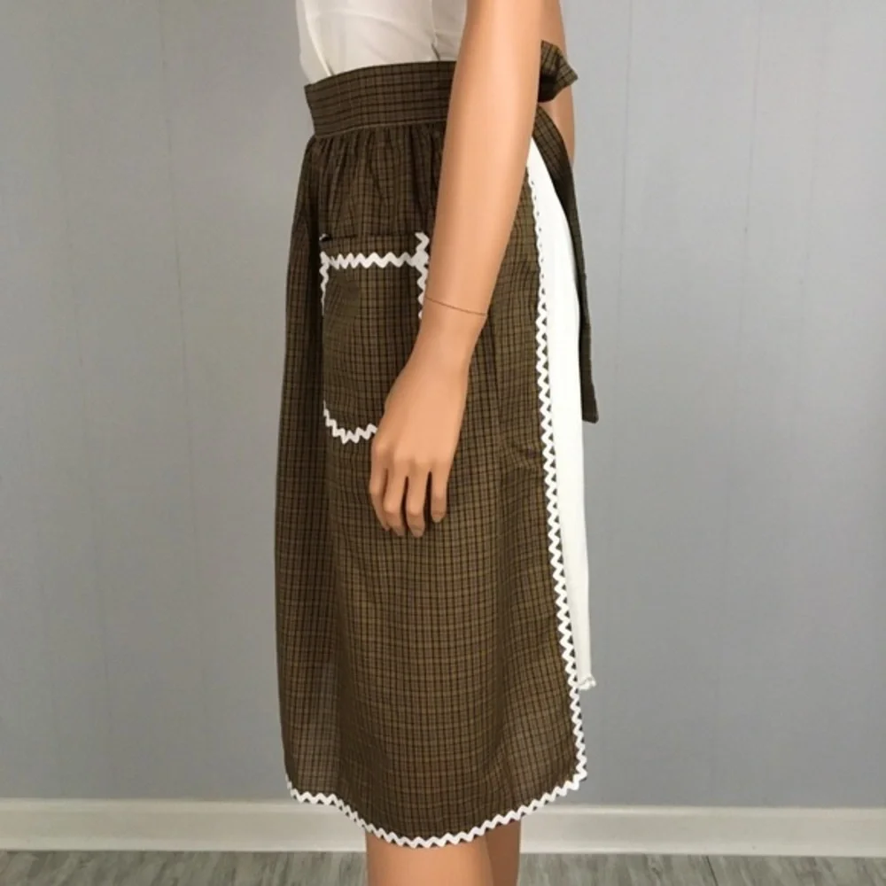 Vintage Brown Half Apron White Rick Rack Pockets Handmade Tie Sash Green Black - Picture 2 of 14